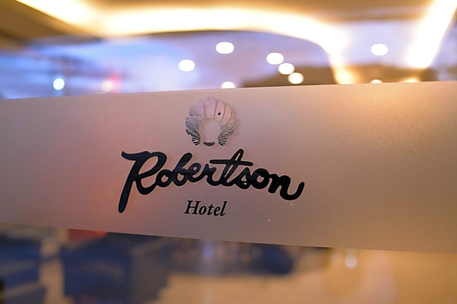 Robertson Hotel