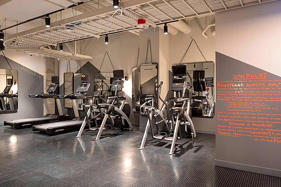 Moxy Portland Downtown
