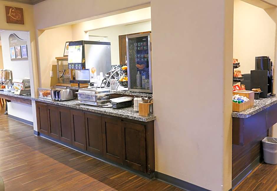 Days Inn by Wyndham Calgary Airport