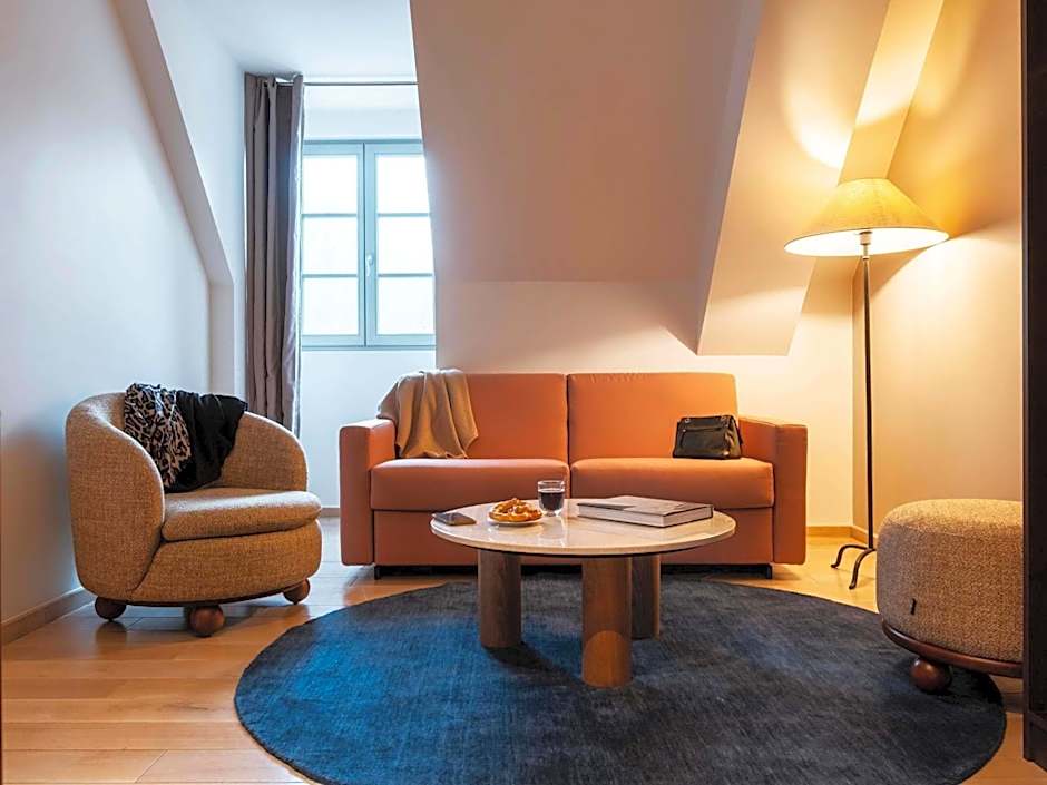 Mercure Maintenon