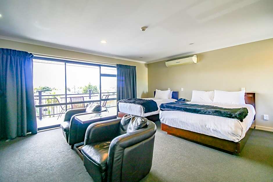 Aotea Motor Lodge - Direct