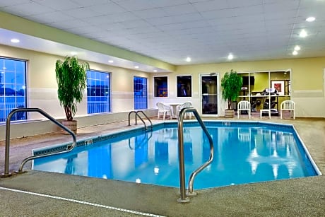 Country Inn & Suites by Radisson, Rock Falls, IL