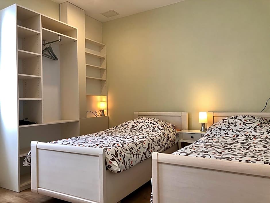 Oase im Südosten - wunderschöne Apartments für 4 Personen mit Terrasse & Stellplatz