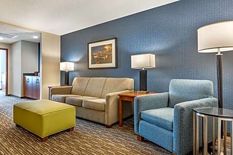 Superior King Suite