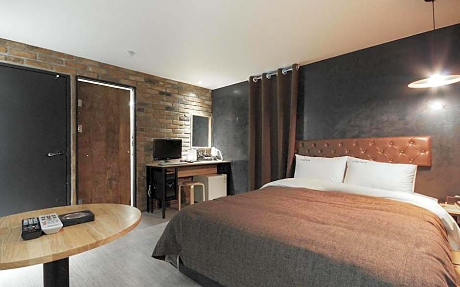 Photo 1 of 5 of Deluxe Double Room with Bath