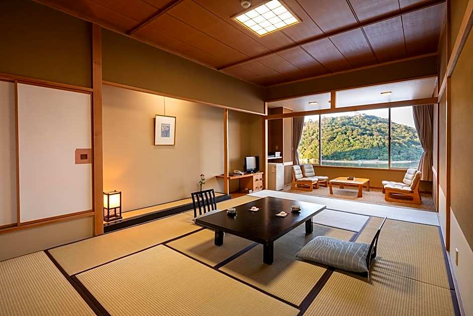 Sansuikan Kinryu