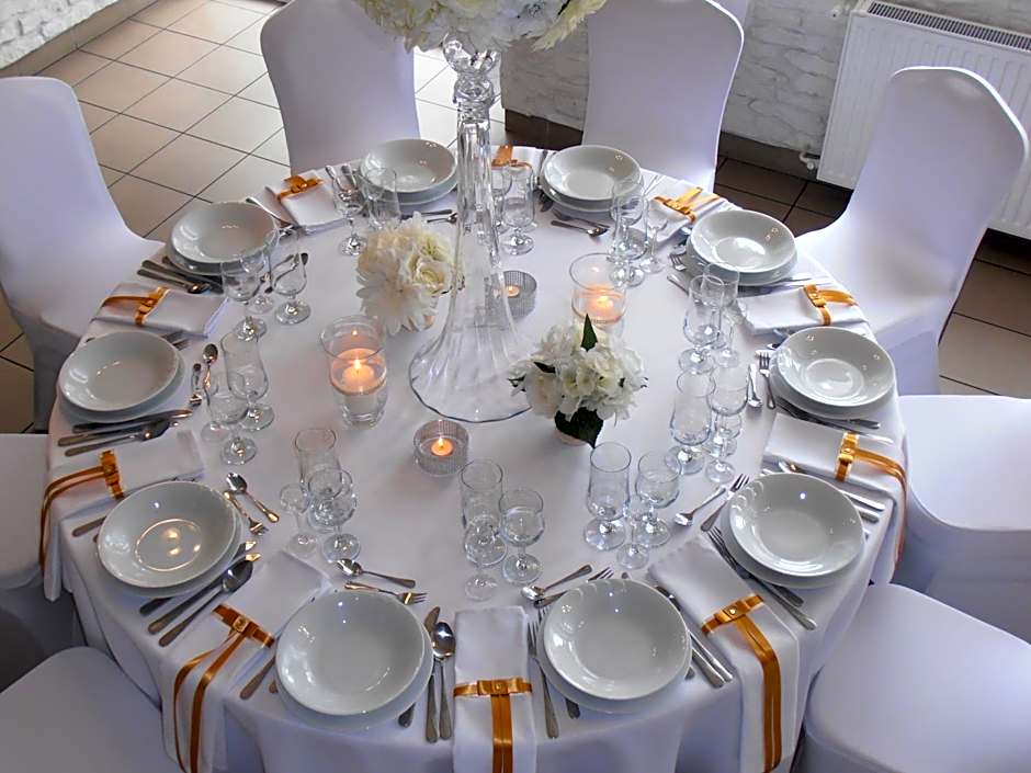 Restauracja "AS"- Noclegi