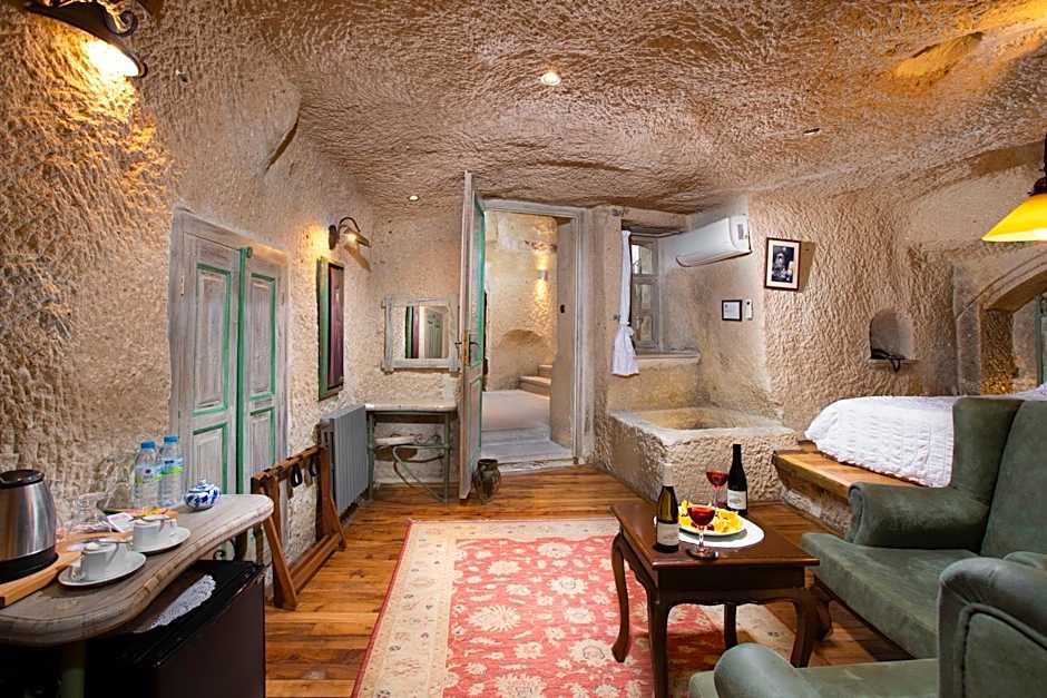 Terra Cave Hotel