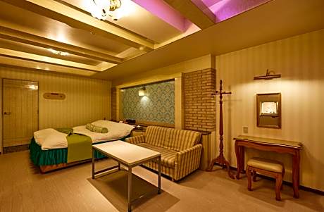 Superior King Room