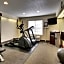 Greenfield Inn & Suites Owensboro, KY Airport