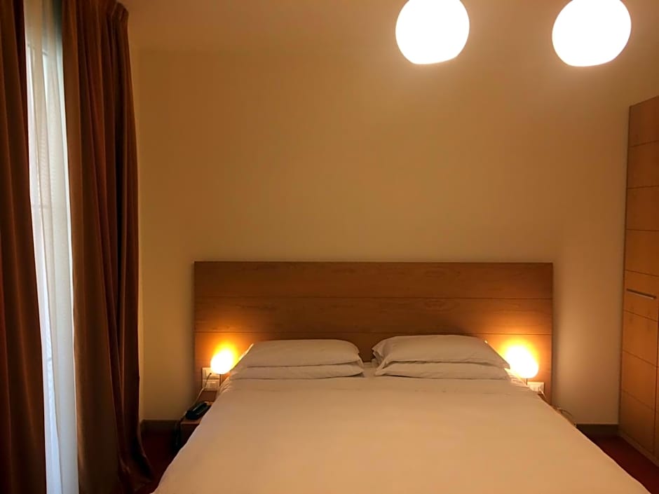Accademia Hotel
