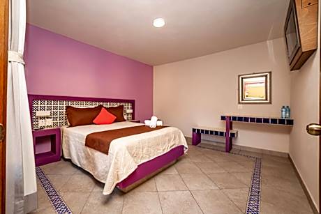 Suite with Hot Tub