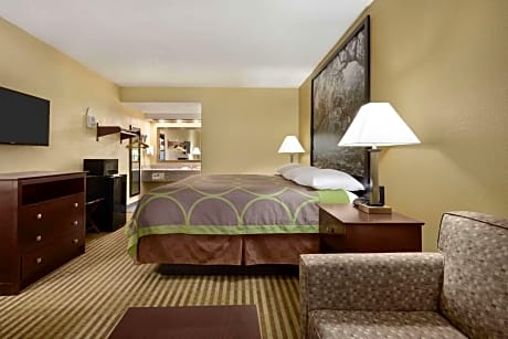 King Room - Mobility Access/ Smoking