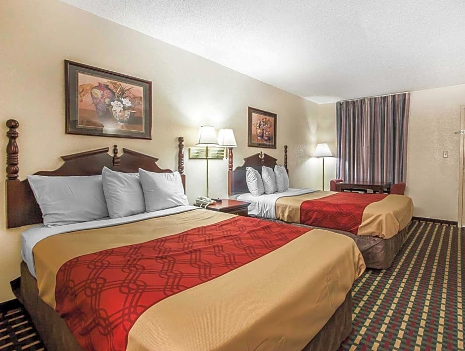 Econo Lodge Inn & Suites I-20, Exit 73