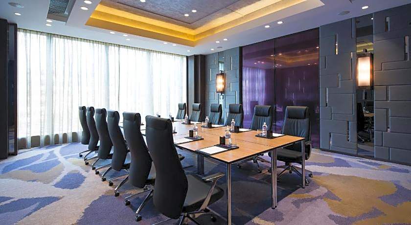 Crowne Plaza Hong Kong Kowloon East By IHG