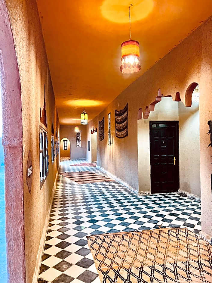 Hotel Camping Les Roses Des Dunes & Piscine