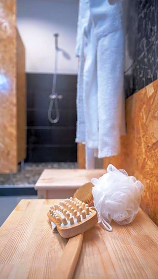 Inn Door 21 - Hostel & Suite