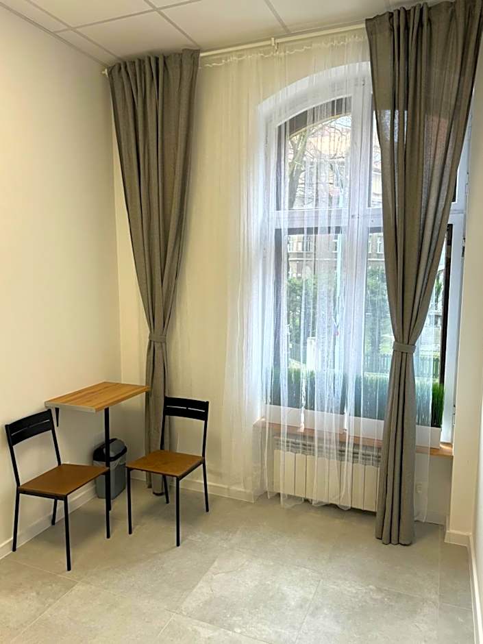 Green Hostel Katowice - 24h Parking