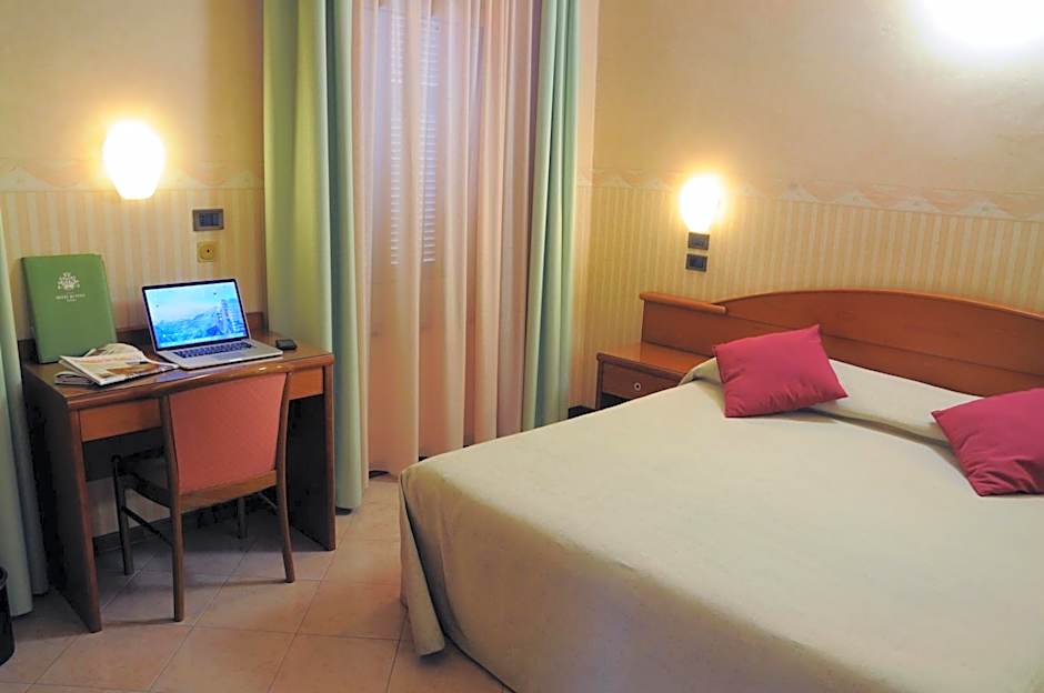 Hotel Button