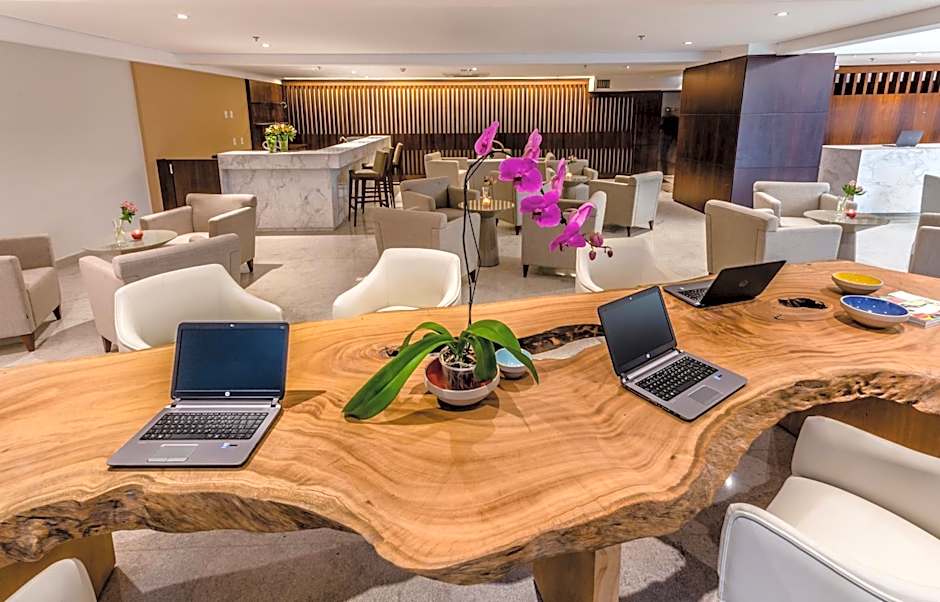 Blue Tree Premium Alphaville