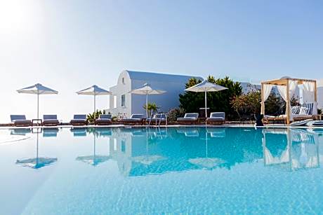 Astro Palace Hotel & Suites