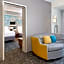 Courtyard by Marriott Atlanta Alpharetta/Avalon Area