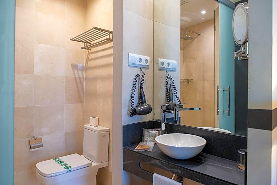 May Ramblas Hotel