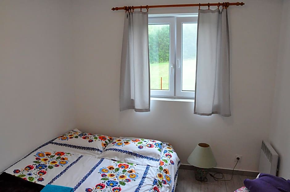 CHEZ YAYA Bogumiła Szeląg