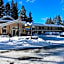 Bluelake Inn @ Heavenly Village