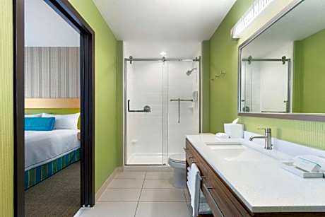 King Studio Suite - Non-Smoking