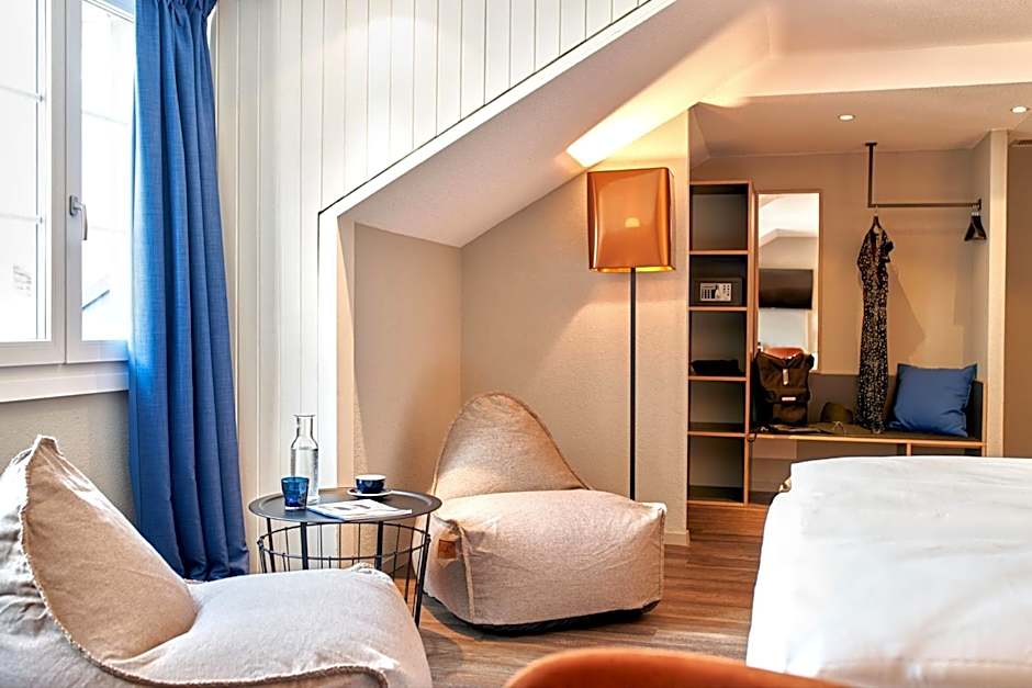The HEY HOTEL