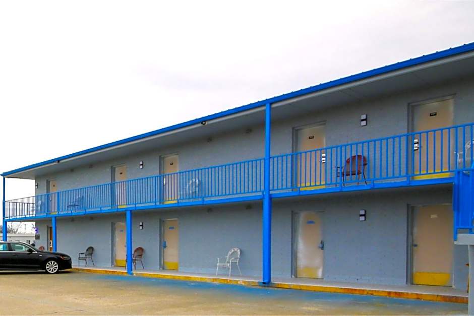 Marshall Lodge By OYO Hwy 65