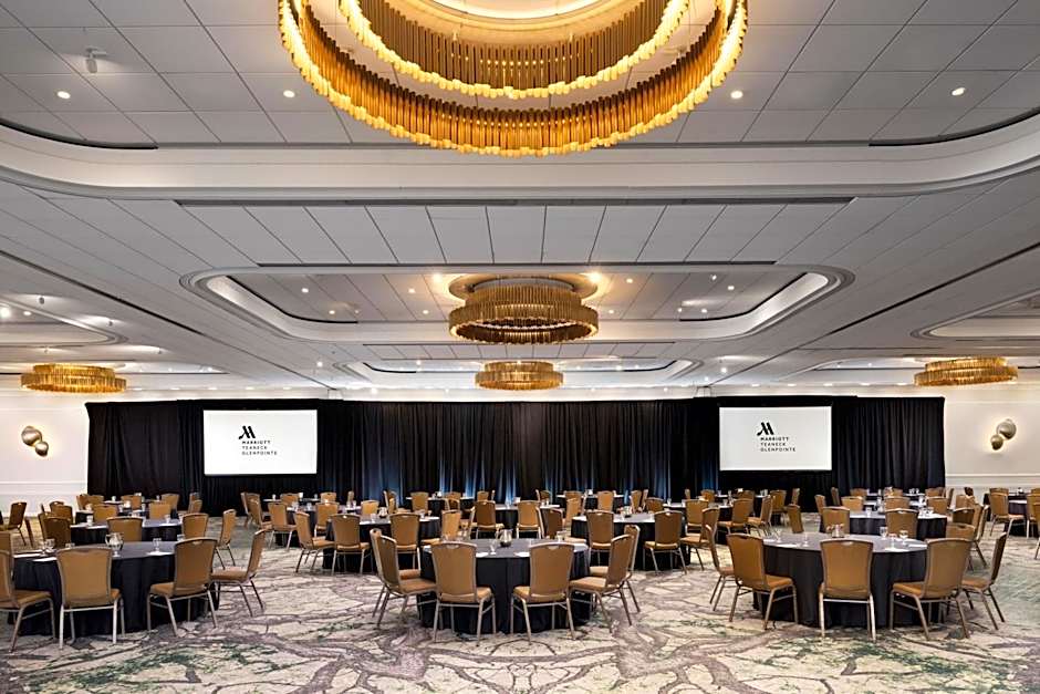 Teaneck Marriott At Glenpointe
