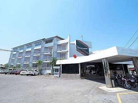 Pachara Hotel and Restaurant
