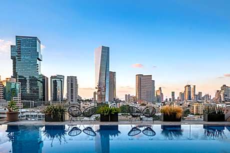 Jo Shtibel Tel-Aviv