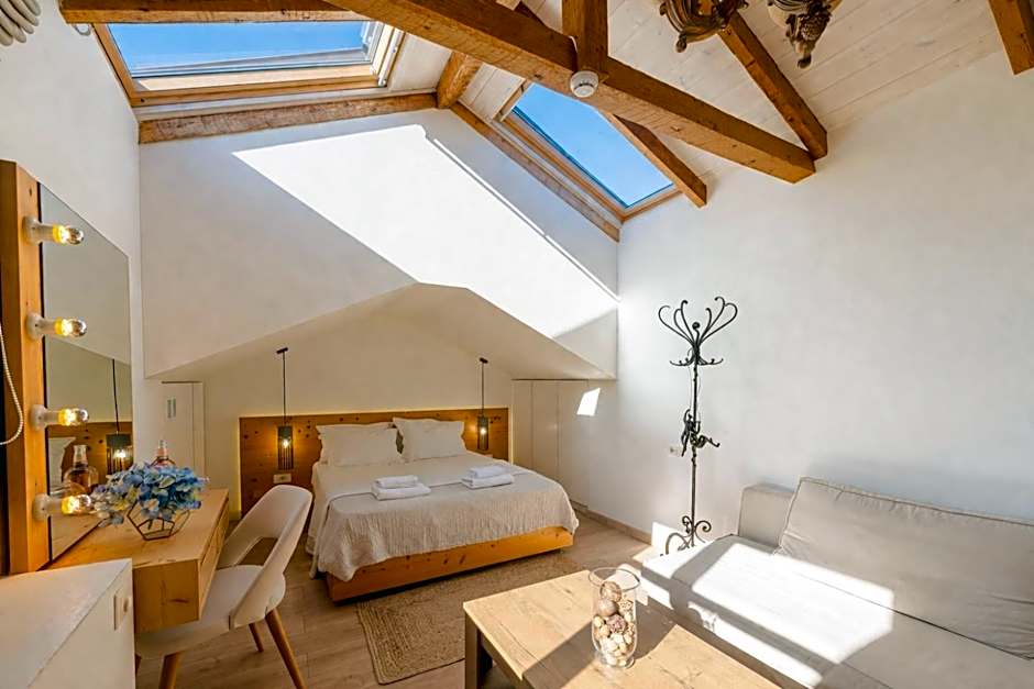 Panellinion Luxury Rooms