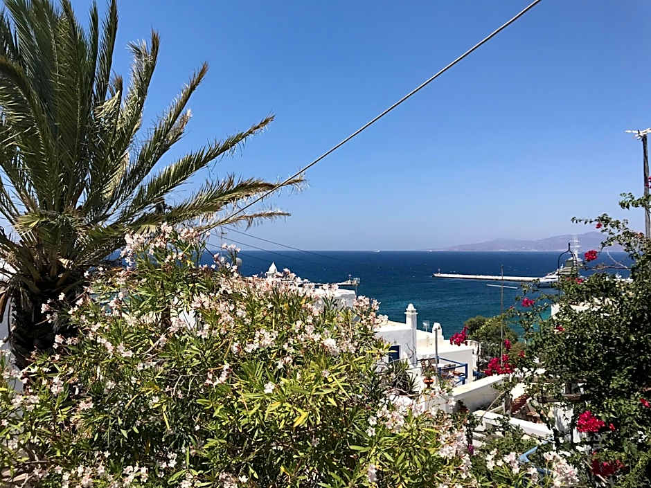 Studios & Suites Rania