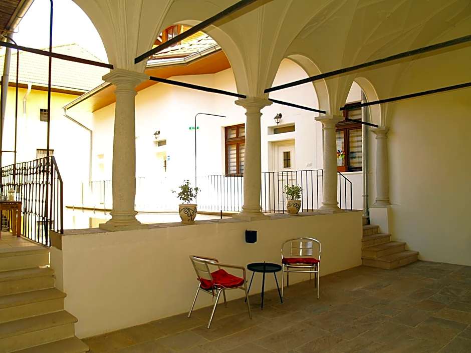 APARTMÁNY LEVOČA self check in