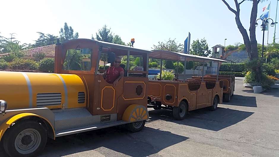 Villaggio Turistico La Mantinera - Hotel