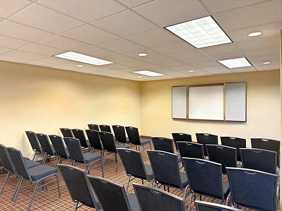 Holiday Inn South Plainfield-Piscataway By IHG