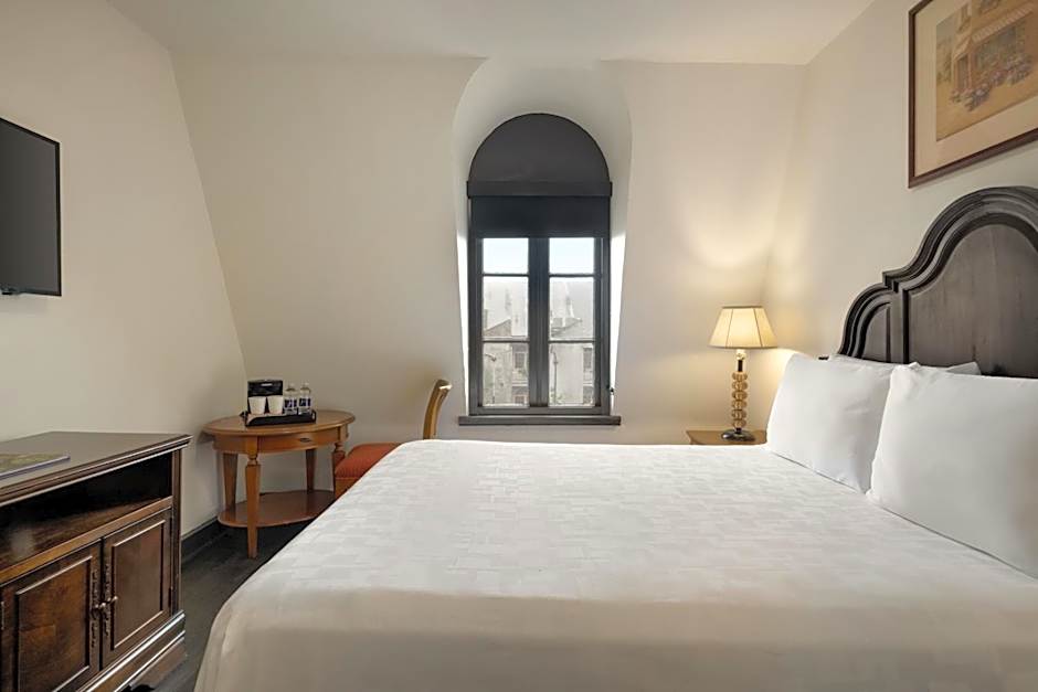 Le Richelieu Hotel in the French Quarter