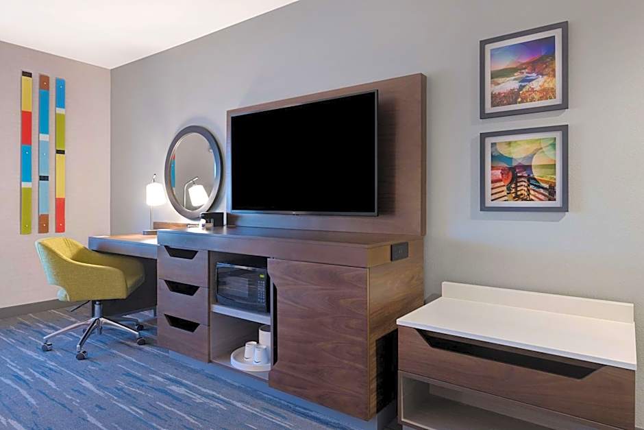 Hampton Inn By Hilton & Suites Marina