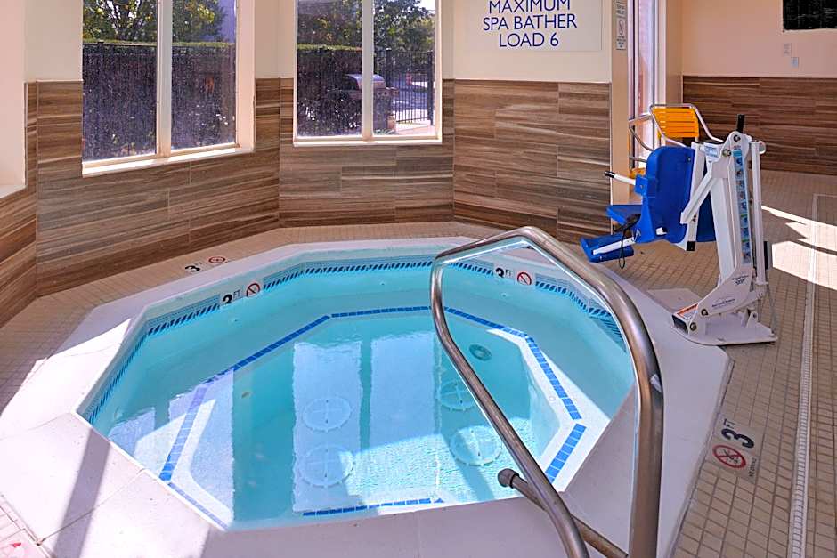 Fairfield Inn By Marriott Louisville North – Jeffersonville, IN