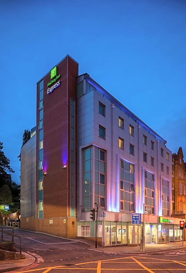 Holiday Inn Express Swiss Cottage