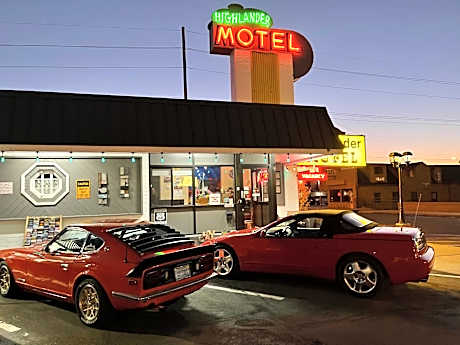 Highlander Motel