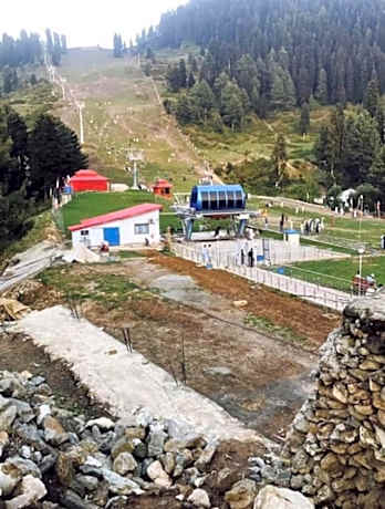 Happy Heart Hotel & Restaurant