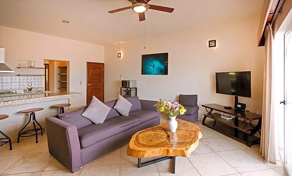 Hotel & Suites El Moro