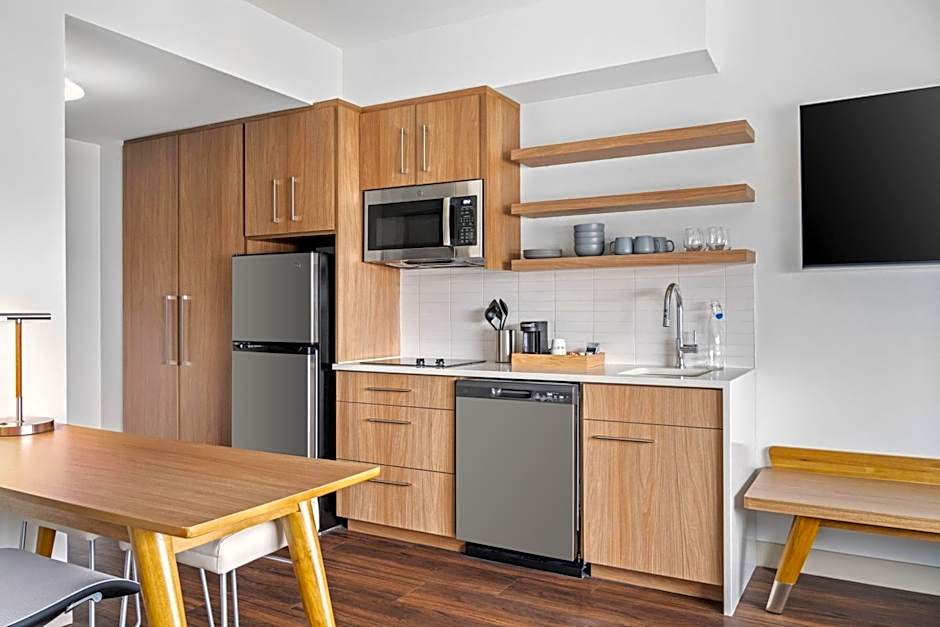 Element Springfield South