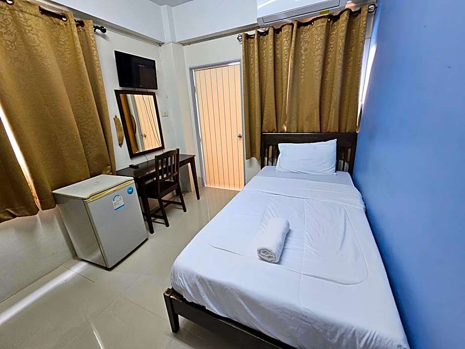 Si Fah at Bangsaen Hotel