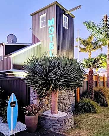 King Studio (3 Adults)